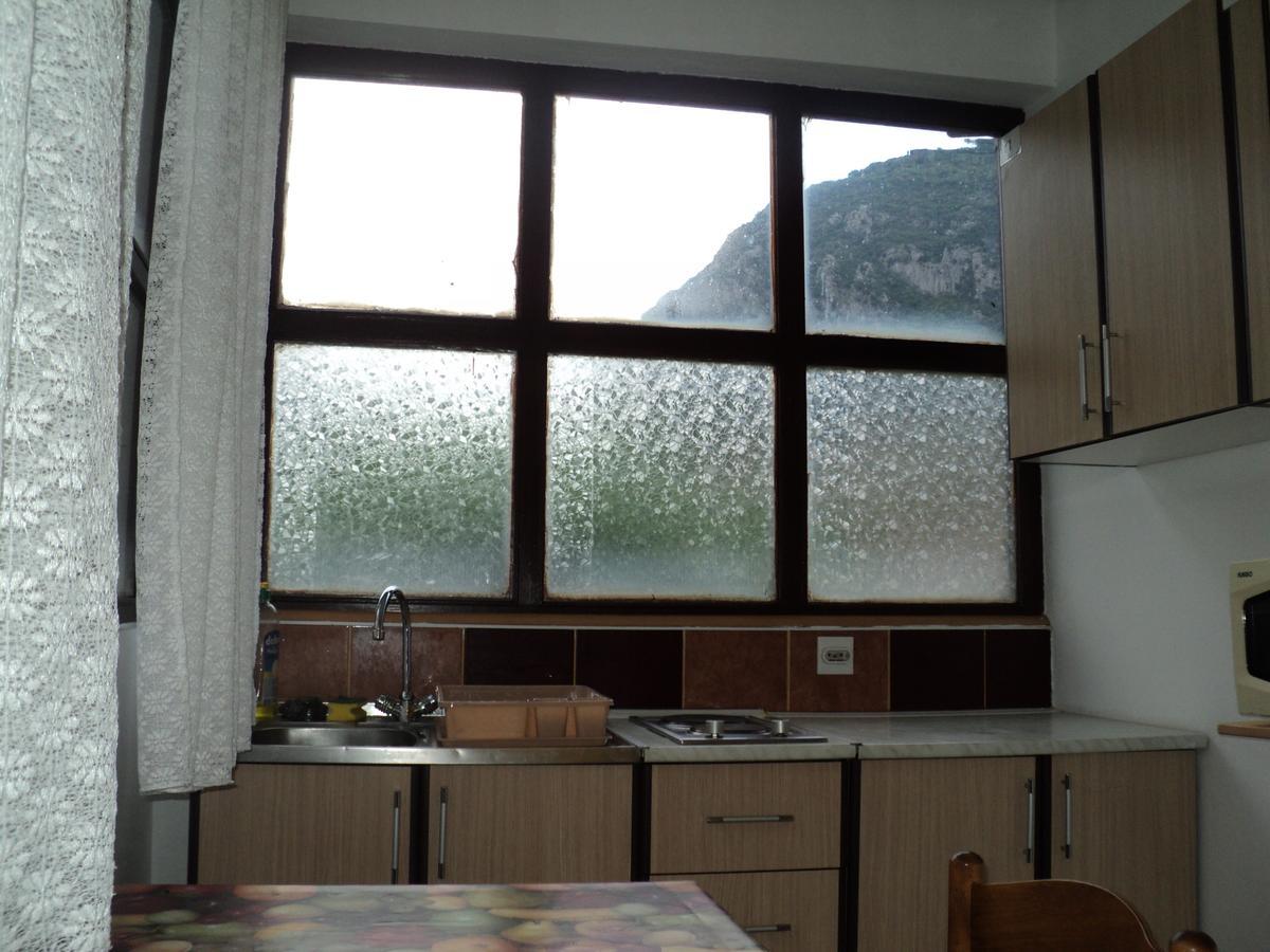 Apartments Skaljari Котор Екстериор снимка
